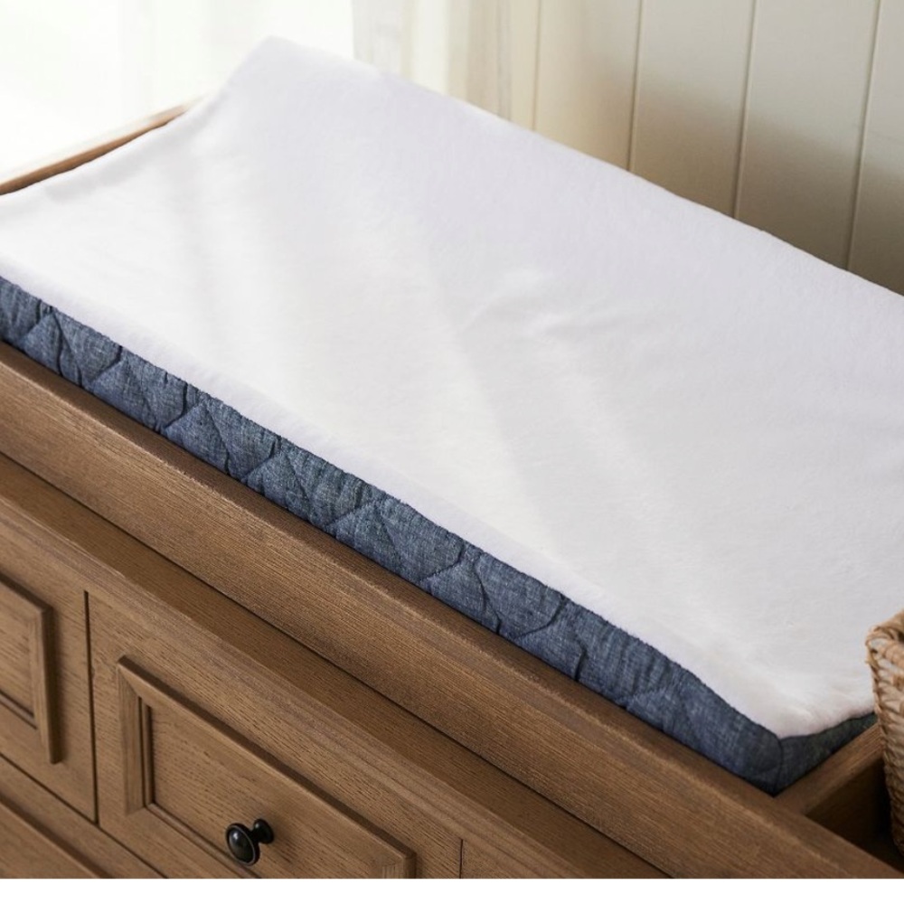Pottery Barn baby Kids Belgian Flax Linen Changing Pad Cover in Gray sold out